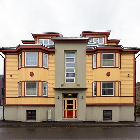 Charming 1Br In Superb Location, Free Parking & Wi-Fi Leilighet Tallinn Eksteriør bilde