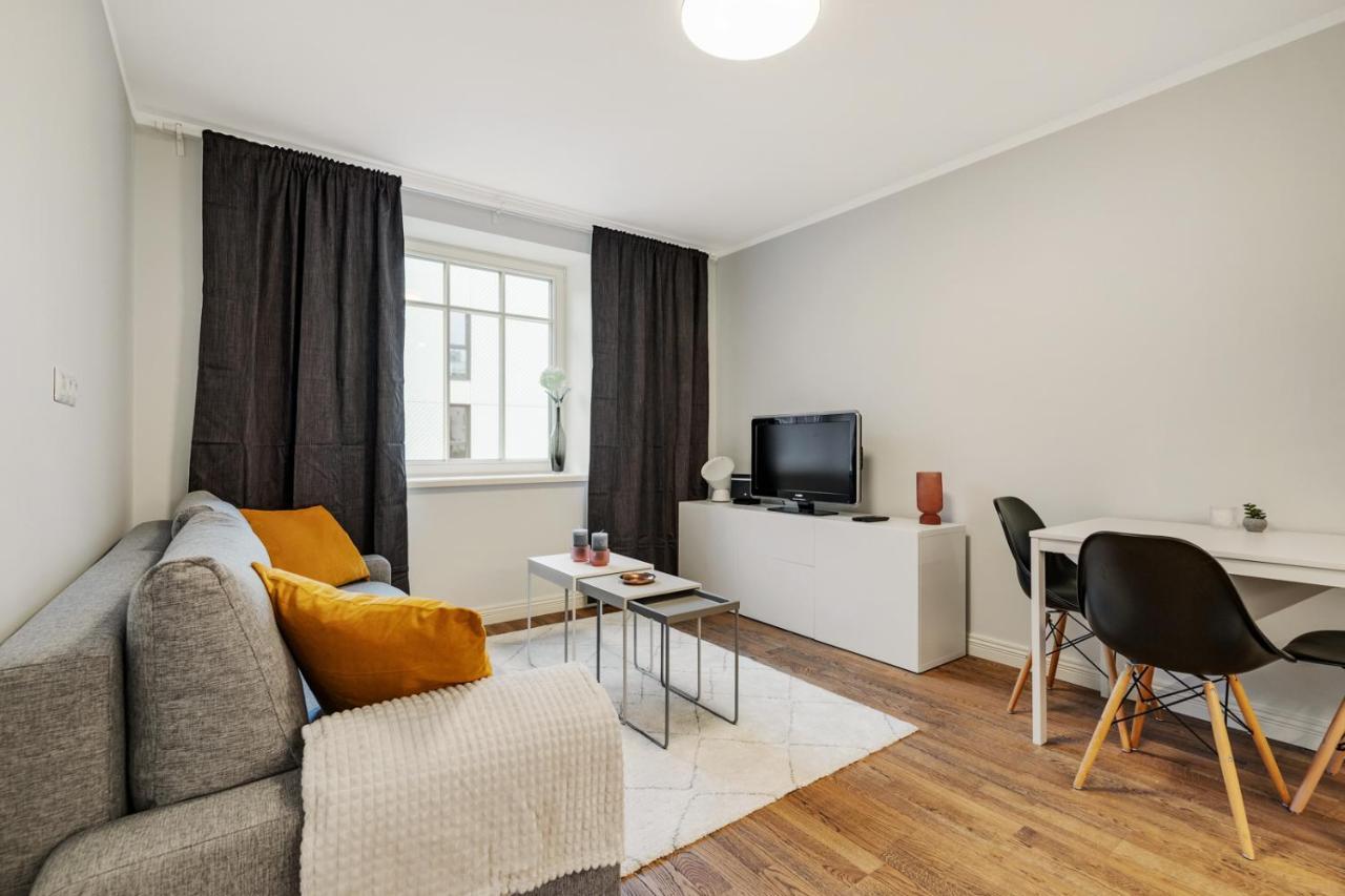Charming 1Br In Superb Location, Free Parking & Wi-Fi Leilighet Tallinn Eksteriør bilde