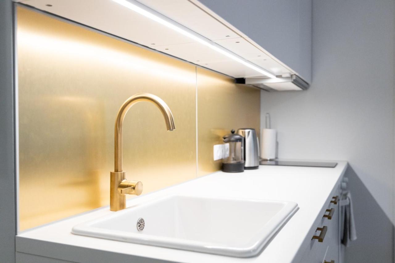 Charming 1Br In Superb Location, Free Parking & Wi-Fi Leilighet Tallinn Eksteriør bilde
